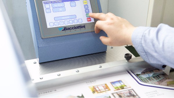 如何解決印刷品的色差？？？-古得堡印刷